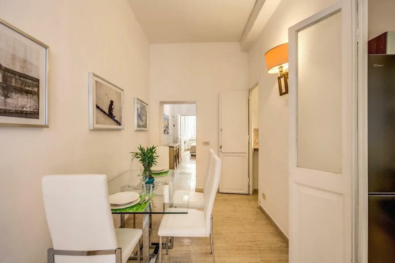 아파트 Guesthouse O Affittacamere Casa Fienaroli 2 로마