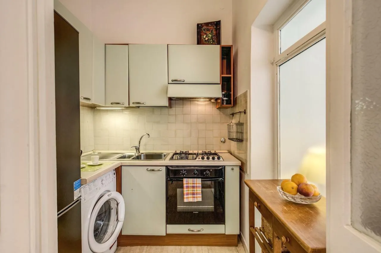 아파트 Guesthouse O Affittacamere Casa Fienaroli 2 로마