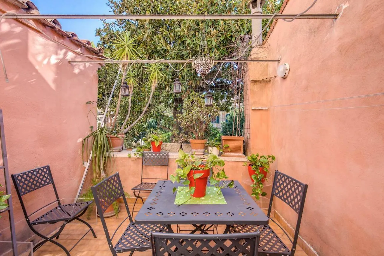 Guesthouse O Affittacamere Casa Fienaroli 2 Rom